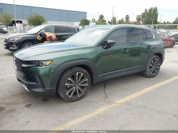 7MMVABEY8SN388629 2025 MAZDA CX-50 - Image 2