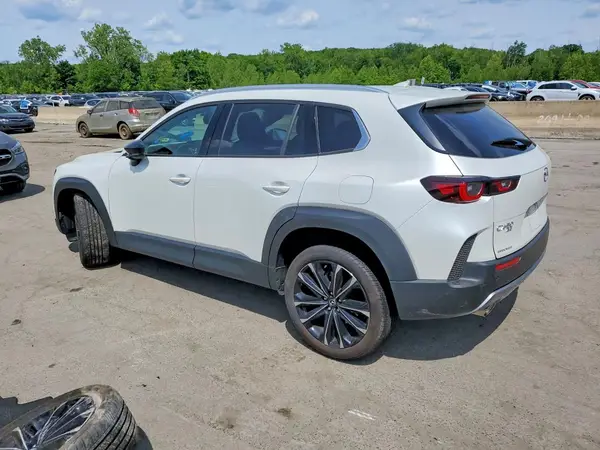 7MMVABEY9RN233078 2024 MAZDA CX-50 - Image 2