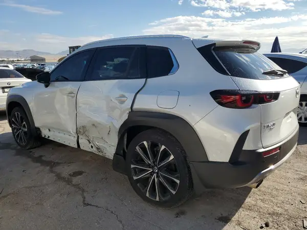 7MMVABEY9RN234344 2024 MAZDA CX-50 - Image 2