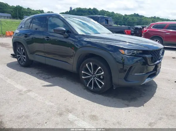 7MMVABEYXPN136954 2023 MAZDA CX-50 - Image 1