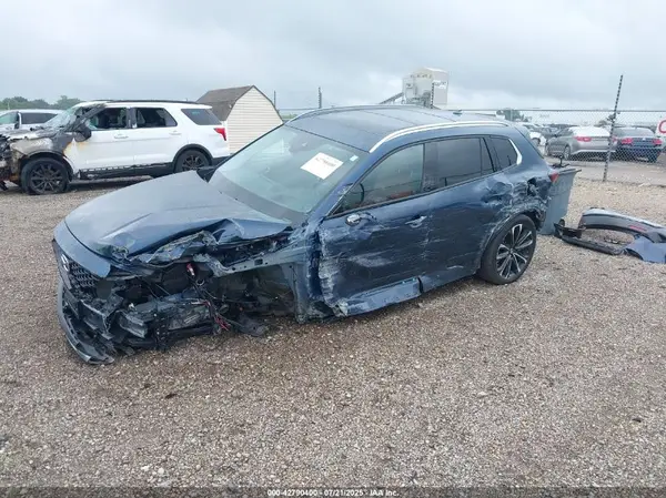 7MMVABEYXRN233901 2024 MAZDA CX-50 - Image 2