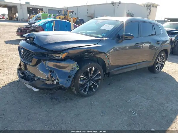 7MMVABXY1RN175917 2024 MAZDA CX-50 - Image 2