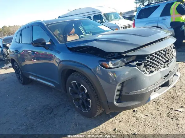 7MMVABXY3PN128739 2023 MAZDA CX-50 - Image 1