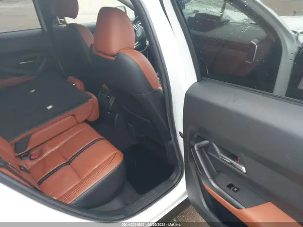 7MMVABXY5RN179095 2024 MAZDA CX-50 - Image 8