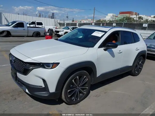 7MMVABXY5RN205758 2024 MAZDA CX-50 - Image 2