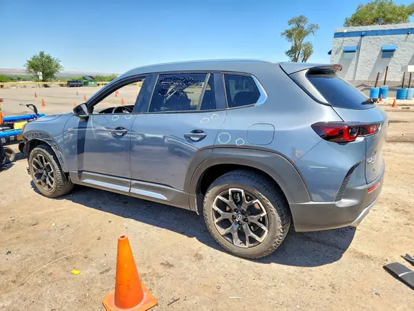 7MMVABXY6PN132557 2023 MAZDA CX-50 - Image 2