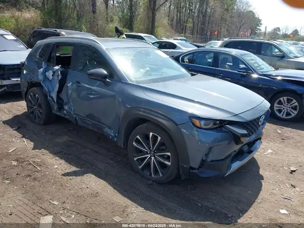 7MMVABXY9PN143049 2023 MAZDA CX-50 - Image 1