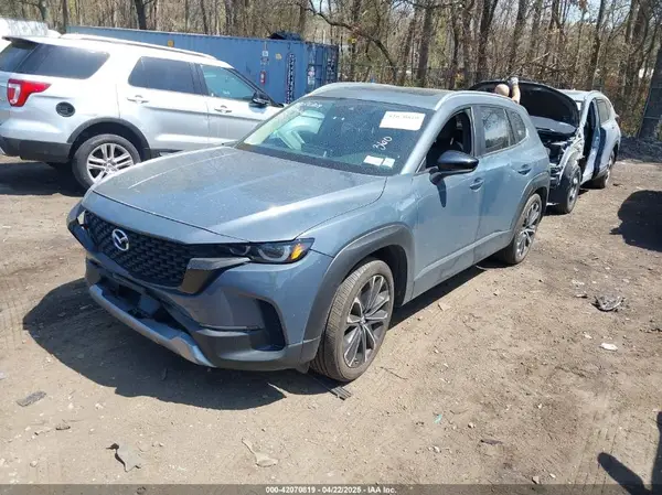 7MMVABXY9PN143049 2023 MAZDA CX-50 - Image 2