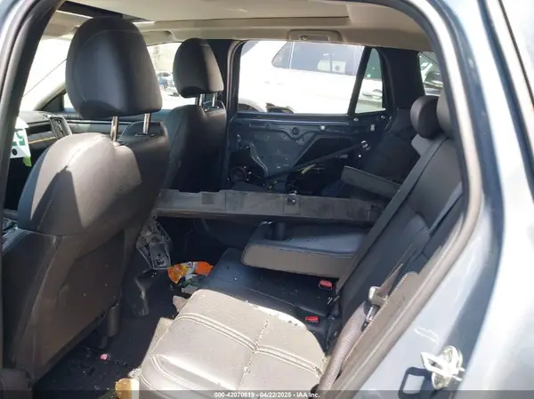 7MMVABXY9PN143049 2023 MAZDA CX-50 - Image 8
