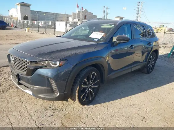 7MMVABXYXPN141858 2023 MAZDA CX-50 - Image 2