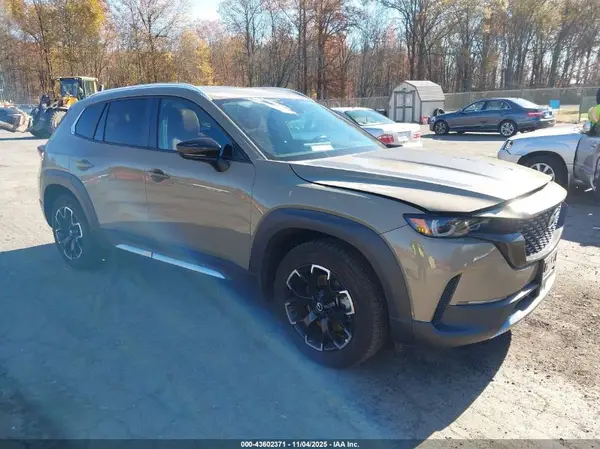 7MMVABXYXRN210261 2024 MAZDA CX-50 - Image 1