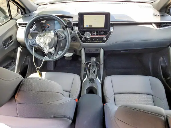 7MUFBABG4SV077352 2025 TOYOTA COROLLA - Image 8