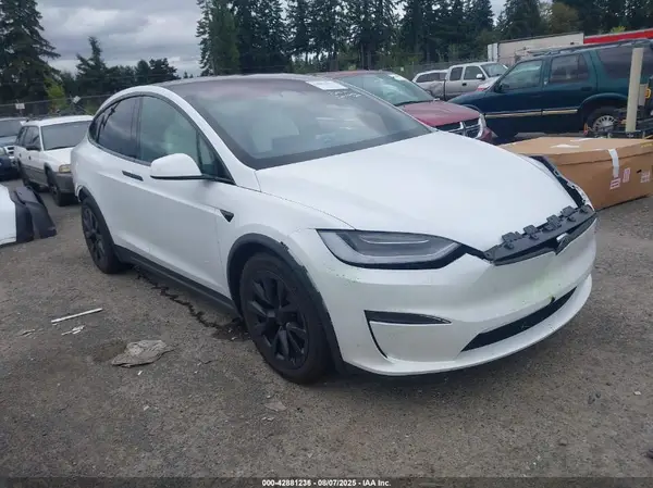 7SAXCAE50NF354953 2022 TESLA MODEL X - Image 1