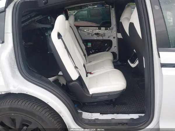7SAXCAE50NF354953 2022 TESLA MODEL X - Image 8