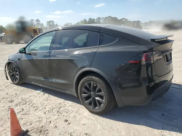 7SAXCAE50NF358873 2022 TESLA MODEL X - Image 2