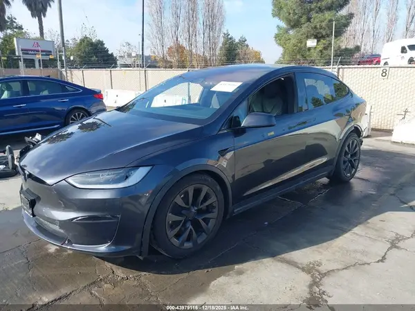 7SAXCAE50RF443203 2024 TESLA MODEL X - Image 2