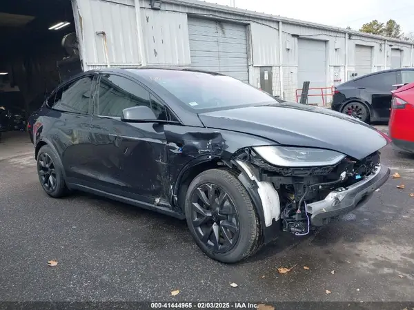 7SAXCAE50RF453410 2024 TESLA MODEL X - Image 1
