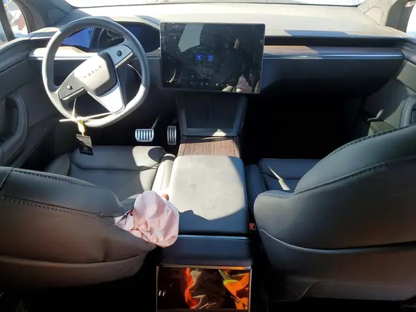 7SAXCAE50TF473101 2026 TESLA MODEL X - Image 8