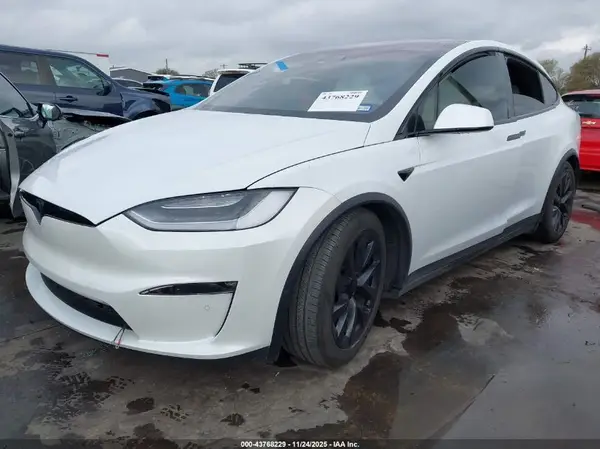 7SAXCAE51NF343010 2022 TESLA MODEL X - Image 2