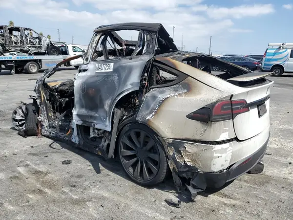 7SAXCAE51NF356579 2022 TESLA MODEL X - Image 2