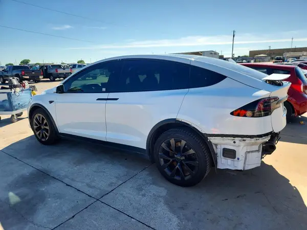 7SAXCAE51PF365026 2023 TESLA MODEL X - Image 2