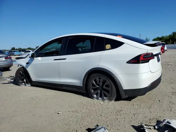 7SAXCAE51PF384515 2023 TESLA MODEL X - Image 2