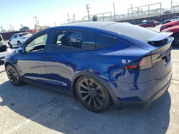 7SAXCAE52NF350628 2022 TESLA MODEL X - Image 2