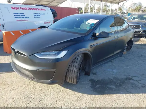 7SAXCAE52PF377914 2023 TESLA MODEL X - Image 2