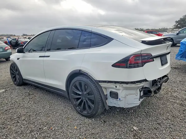 7SAXCAE53NF345826 2022 TESLA MODEL X - Image 2