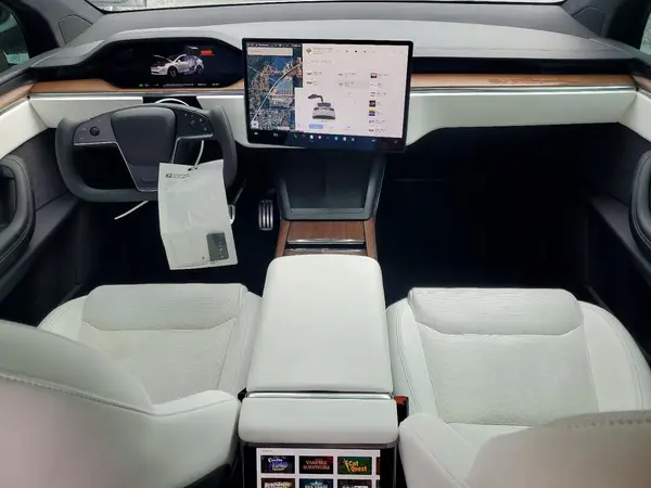 7SAXCAE53NF345826 2022 TESLA MODEL X - Image 8