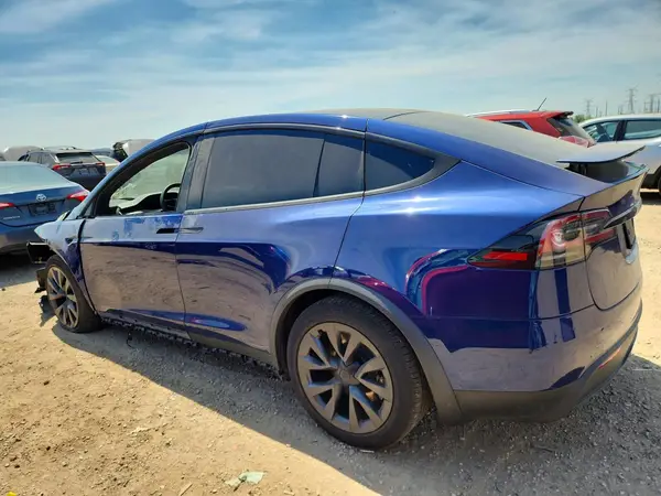 7SAXCAE53RF442126 2024 TESLA MODEL X - Image 2