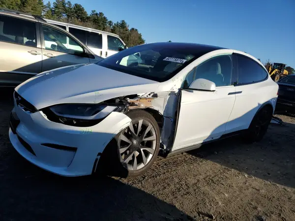7SAXCAE53RF442904 2024 TESLA MODEL X - Image 1