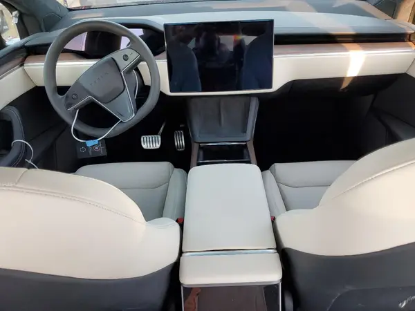 7SAXCAE53RF454793 2024 TESLA MODEL X - Image 8