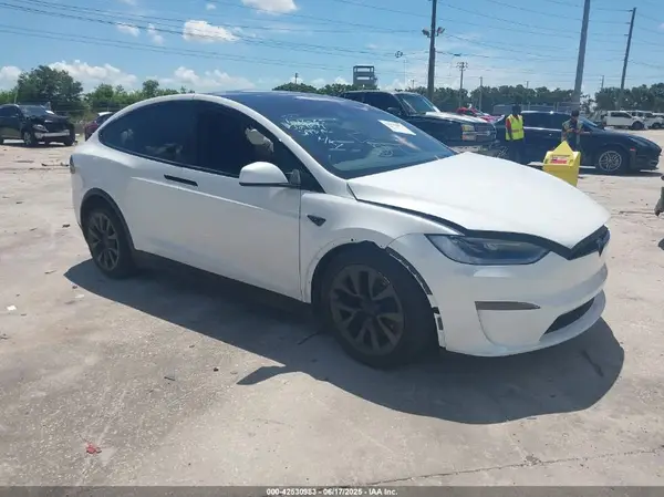 7SAXCAE54RF449148 2024 TESLA MODEL X - Image 1