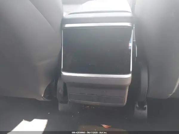 7SAXCAE54RF449148 2024 TESLA MODEL X - Image 8