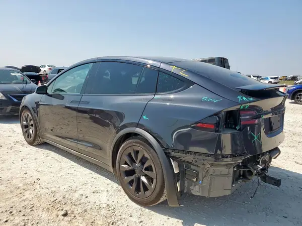 7SAXCAE54RF453605 2024 TESLA MODEL X - Image 2