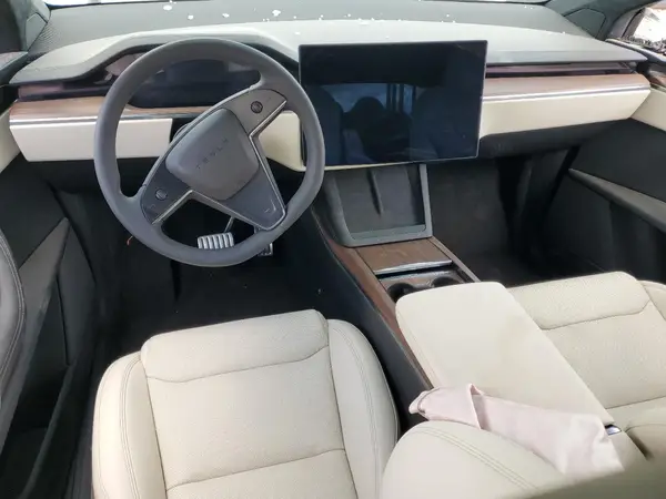 7SAXCAE54TF475868 2026 TESLA MODEL X - Image 8