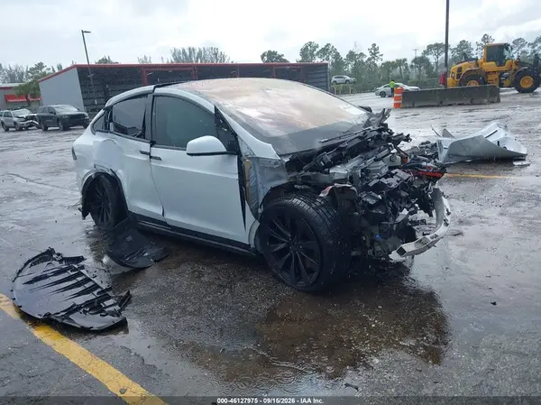 7SAXCAE55PF366342 2023 TESLA MODEL X - Image 1