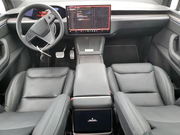 7SAXCAE55RF439244 2024 TESLA MODEL X - Image 8