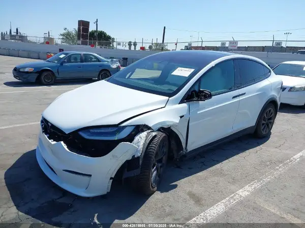 7SAXCAE56NF349742 2022 TESLA MODEL X - Image 2