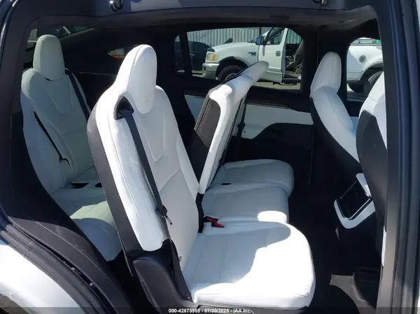 7SAXCAE56NF349742 2022 TESLA MODEL X - Image 8