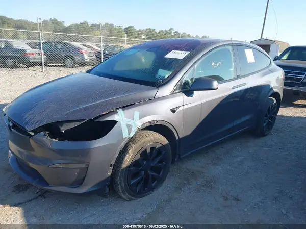 7SAXCAE56NF359882 2022 TESLA MODEL X - Image 2