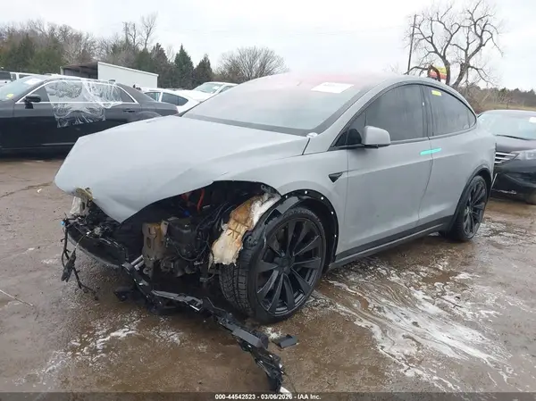 7SAXCAE56NF364760 2022 TESLA MODEL X - Image 2