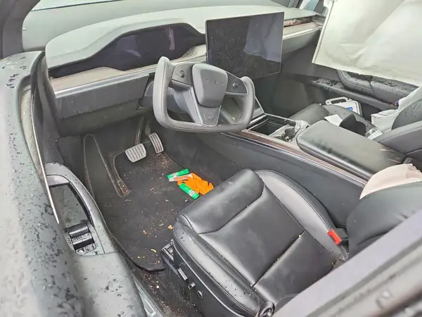7SAXCAE56PF365586 2023 TESLA MODEL X - Image 8