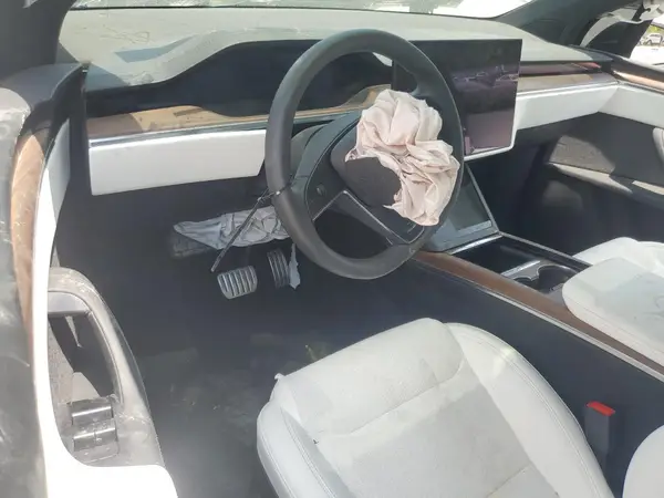 7SAXCAE56SF461825 2025 TESLA MODEL X - Image 8