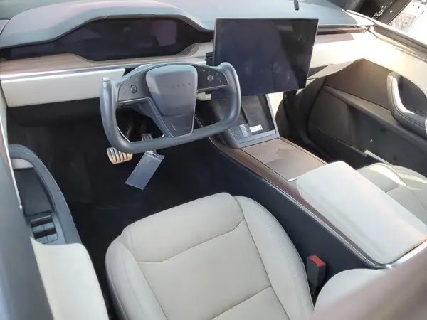 7SAXCAE57RF444414 2024 TESLA MODEL X - Image 8