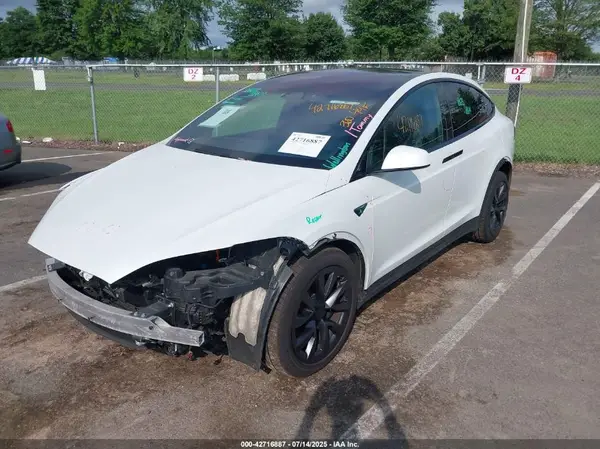 7SAXCAE58PF365234 2023 TESLA MODEL X - Image 2