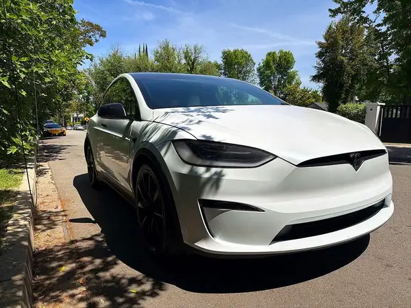 7SAXCAE58PF405683 2023 TESLA MODEL X - Image 1
