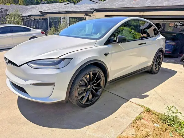 7SAXCAE58PF405683 2023 TESLA MODEL X - Image 2