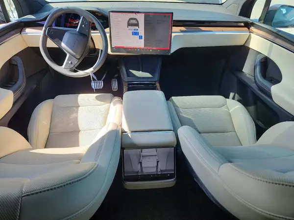 7SAXCAE58PF424945 2023 TESLA MODEL X - Image 8